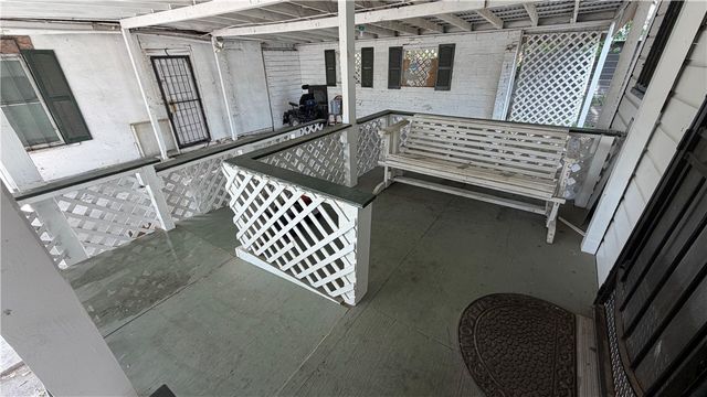 515 Harmon St, Corpus Christi, TX 78405