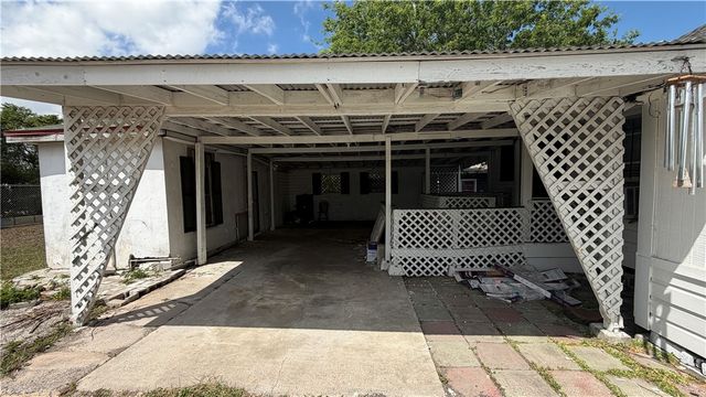 515 Harmon St, Corpus Christi, TX 78405