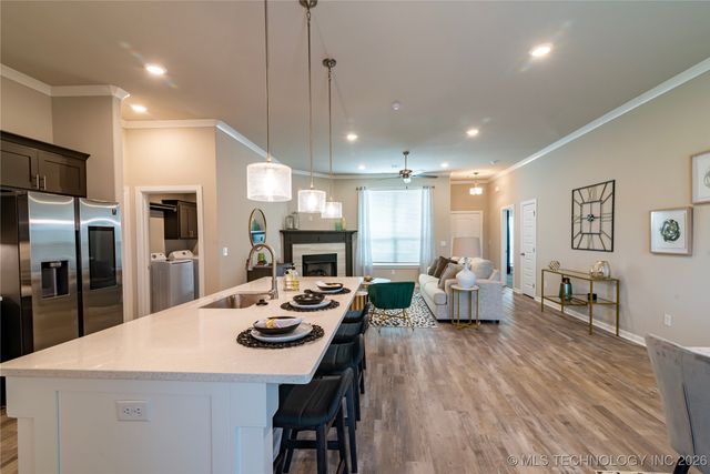 1403 E 150th Place S, Glenpool, OK 74033