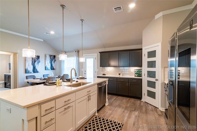 1403 E 150th Place S, Glenpool, OK 74033