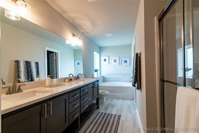 1403 E 150th Place S, Glenpool, OK 74033