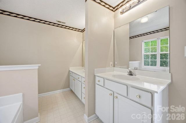 8616 Mineral Ridge Way, Charlotte, NC 28269