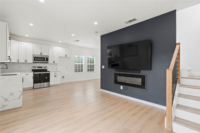 1908 Gallagher Street, Dallas, TX 75212