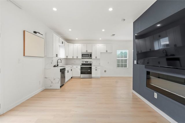 1908 Gallagher Street, Dallas, TX 75212