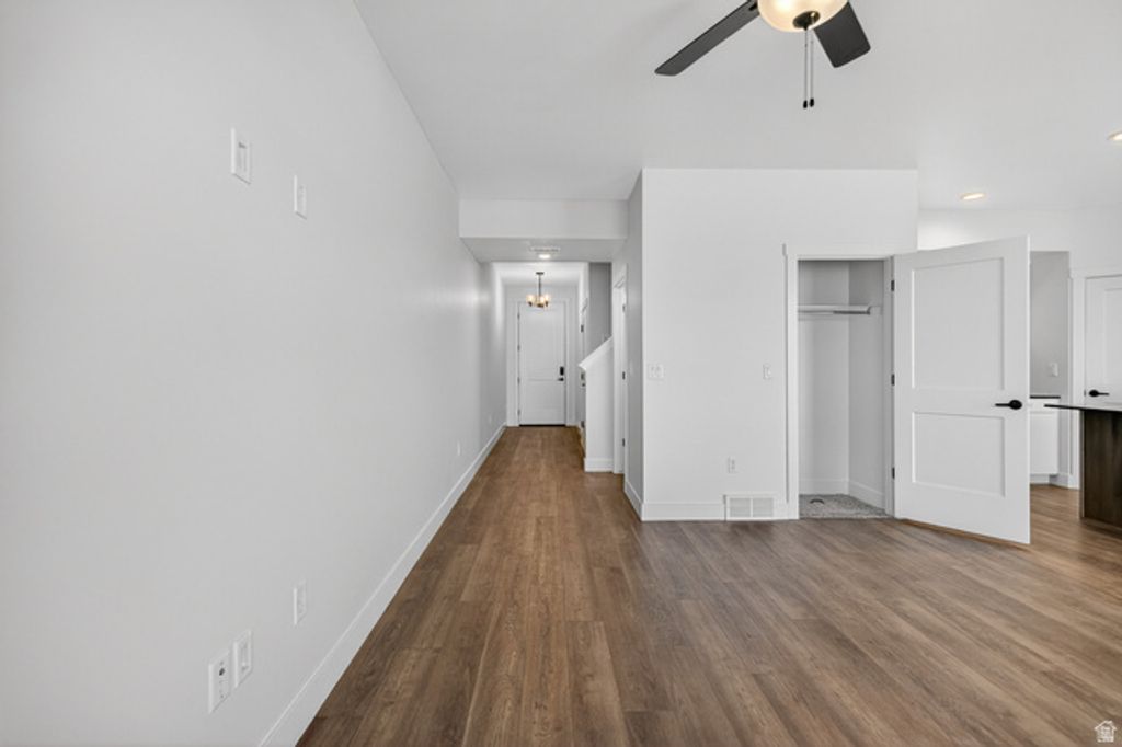 Image 20 of property listing at 2758 W 2715 N #166, Plain City, UT 84404