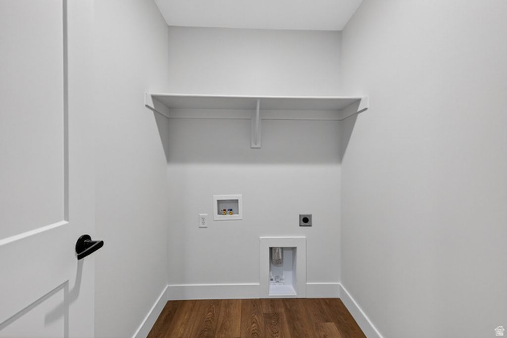 Image 9 of property listing at 2758 W 2715 N #166, Plain City, UT 84404