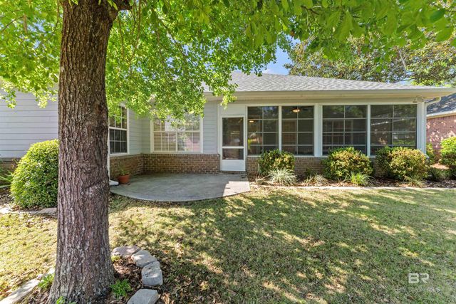 105 Natchez Trace, Foley, AL 36535