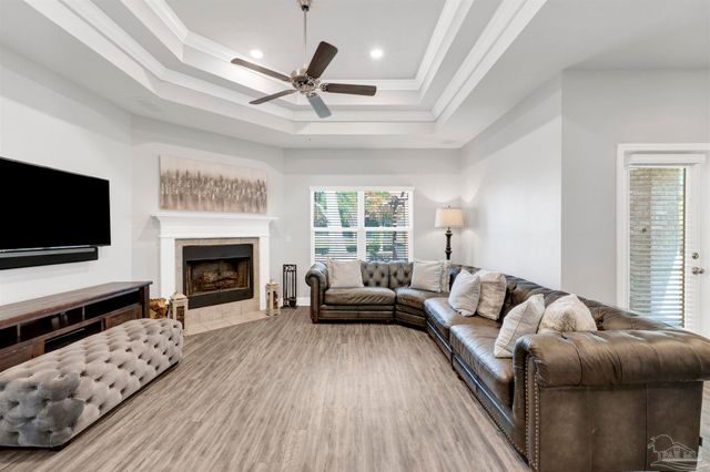 3736 Hawks Landing Cir, Pace, FL 32571