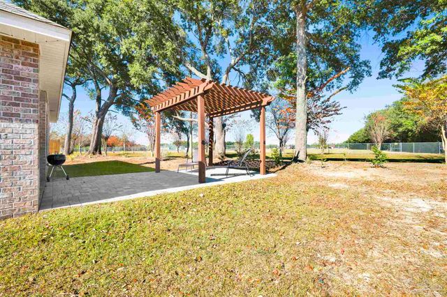 3736 Hawks Landing Cir, Pace, FL 32571