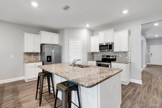 3736 Hawks Landing Cir, Pace, FL 32571