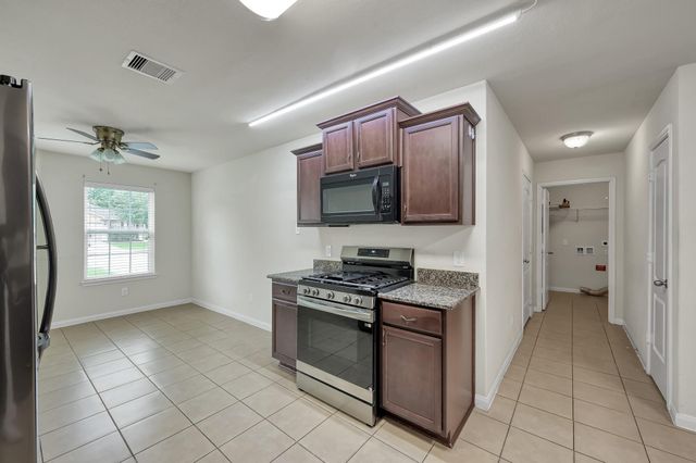 7527 Fettle Lane, Conroe, TX 77304