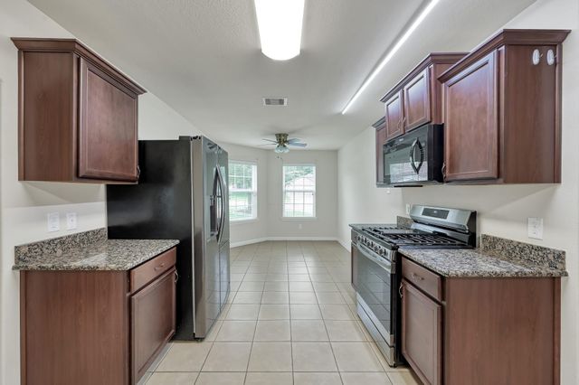 7527 Fettle Lane, Conroe, TX 77304