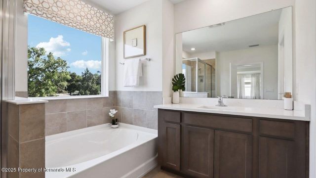 11813 Memorial Drive, Brooksville, FL 34613