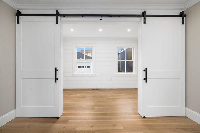 14 Sherman Street, Newport, RI 02840