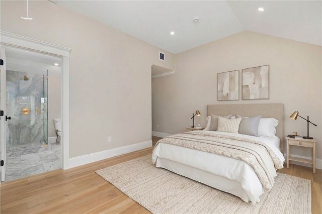 14 Sherman Street, Newport, RI 02840