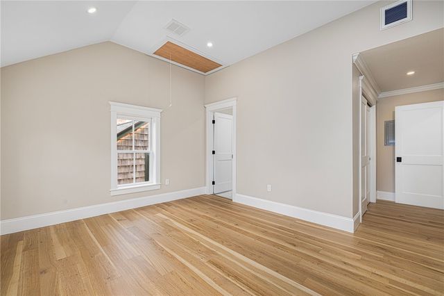 14 Sherman Street, Newport, RI 02840