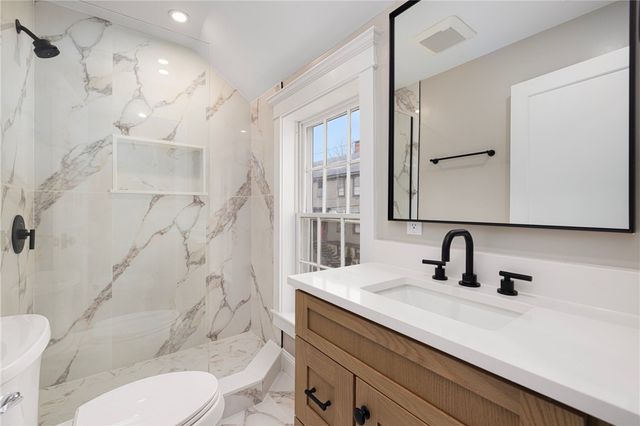 14 Sherman Street, Newport, RI 02840