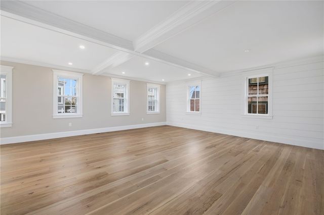 14 Sherman Street, Newport, RI 02840