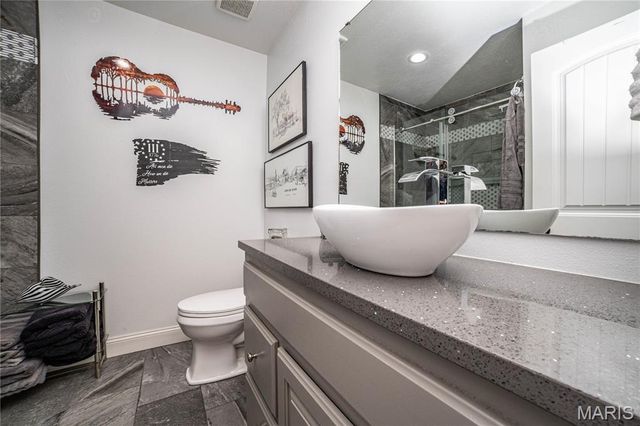 2220 Curtis Street, Lebanon, MO 65536