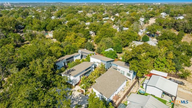 587 E Basel Street, New Braunfels, TX 78130