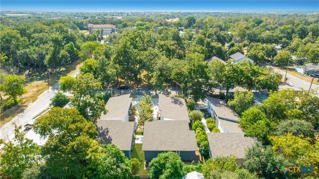 587 E Basel Street, New Braunfels, TX 78130