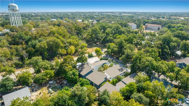 587 E Basel Street, New Braunfels, TX 78130