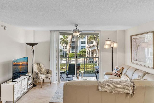 3606 S Ocean Boulevard 205, Highland Beach, FL 33487