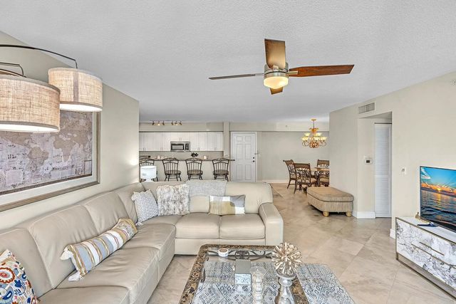 3606 S Ocean Boulevard 205, Highland Beach, FL 33487