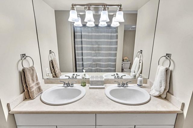 3606 S Ocean Boulevard 205, Highland Beach, FL 33487