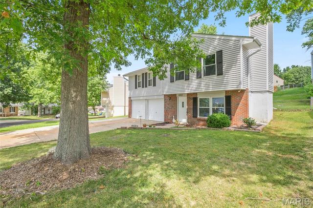 3152 Pinebrook Drive, Arnold, MO 63010