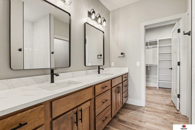 7942 Ponce Drive, Lincoln, NE 68516