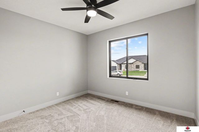 7942 Ponce Drive, Lincoln, NE 68516