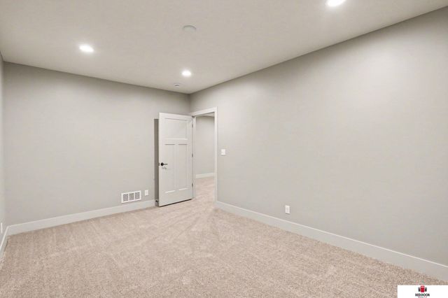 7942 Ponce Drive, Lincoln, NE 68516