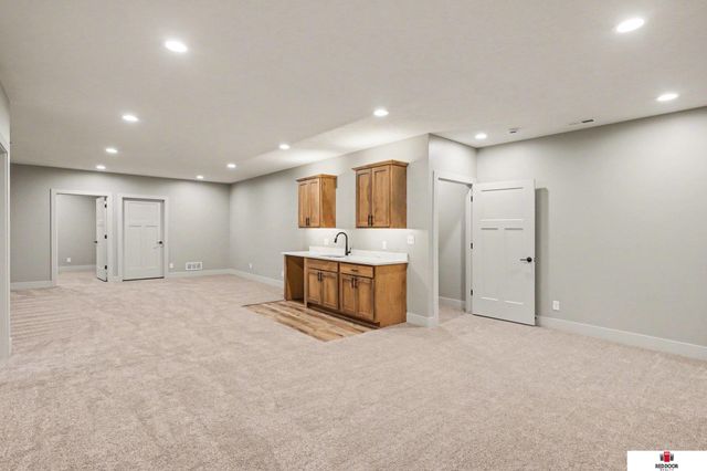 7942 Ponce Drive, Lincoln, NE 68516