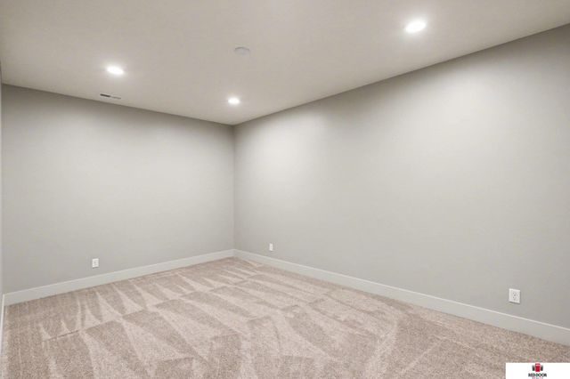 7942 Ponce Drive, Lincoln, NE 68516