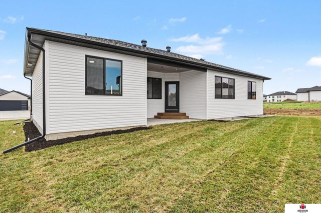 7942 Ponce Drive, Lincoln, NE 68516