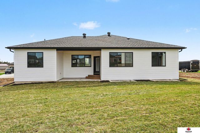 7942 Ponce Drive, Lincoln, NE 68516
