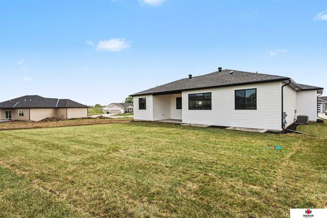 7942 Ponce Drive, Lincoln, NE 68516