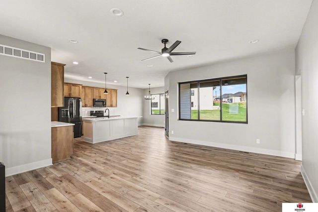 7942 Ponce Drive, Lincoln, NE 68516