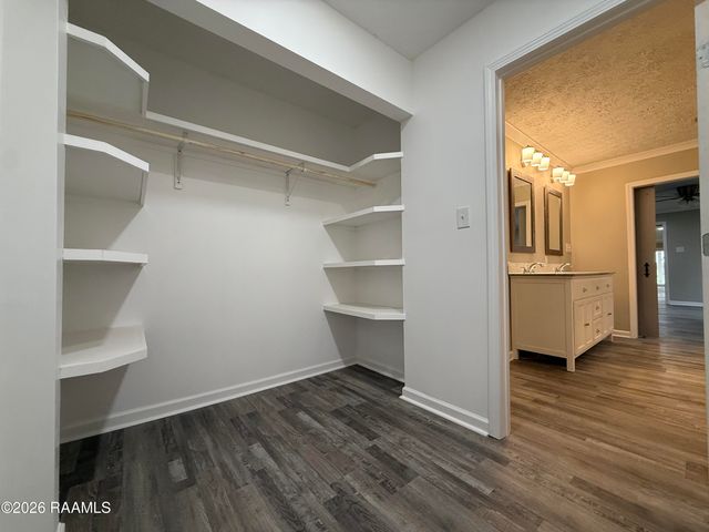 1145 Auguillard Rd, Breaux Bridge, LA 70517