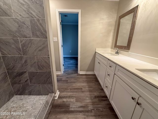 1145 Auguillard Rd, Breaux Bridge, LA 70517