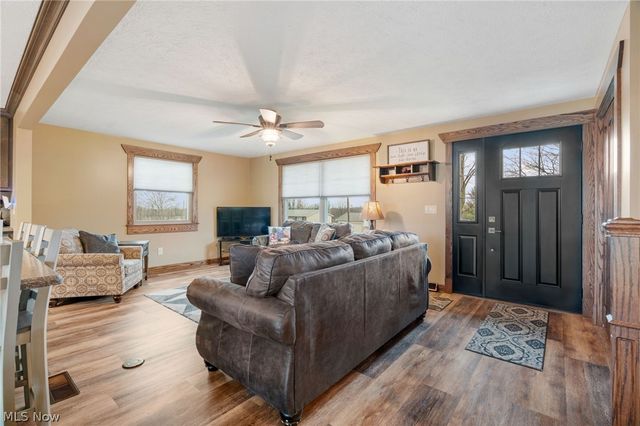 2120 Edmar Street, Louisville, OH 44641