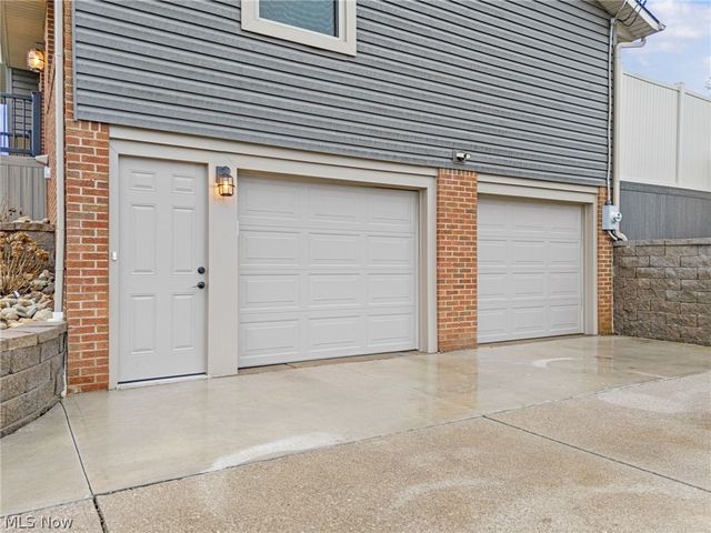 2120 Edmar Street, Louisville, OH 44641