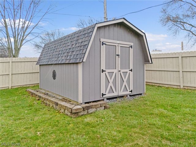 2120 Edmar Street, Louisville, OH 44641