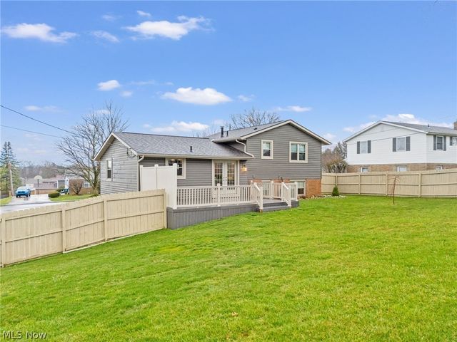 2120 Edmar Street, Louisville, OH 44641