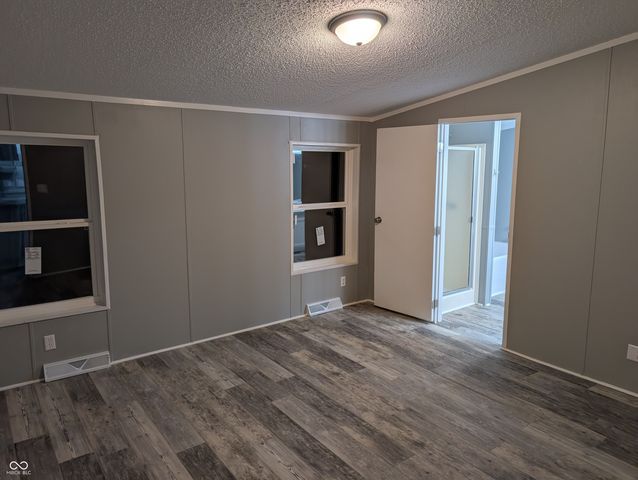 260 Hawthorne Drive, North Vernon, IN 47265