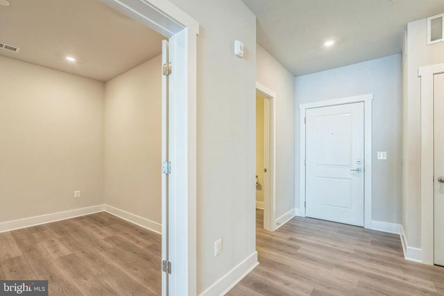 630 WARBLER WAY #2233, Chester, MD 21619