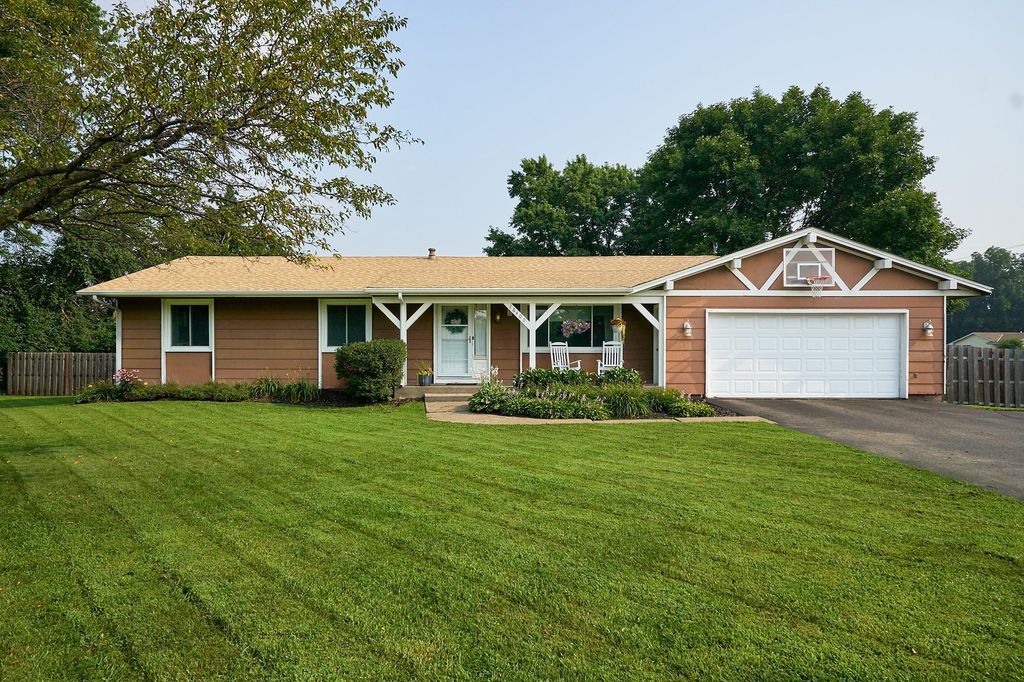 16400 Luther Way, Eden Prairie, MN 55346