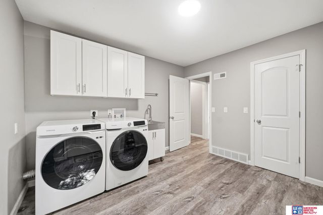 6701 Adams Street, Lincoln, NE 68507