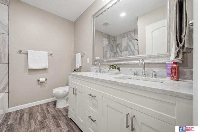 6701 Adams Street, Lincoln, NE 68507